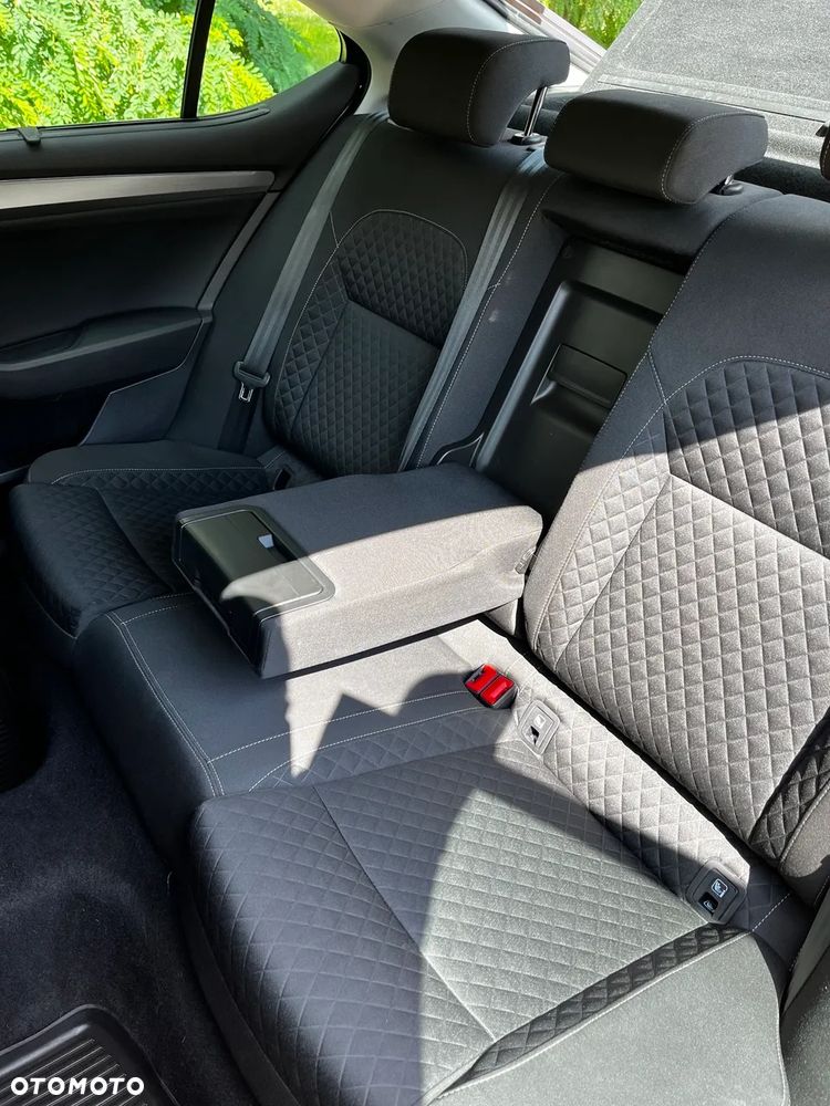 Skoda Superb 2.0 TDI 4x4 Style DSG - 9