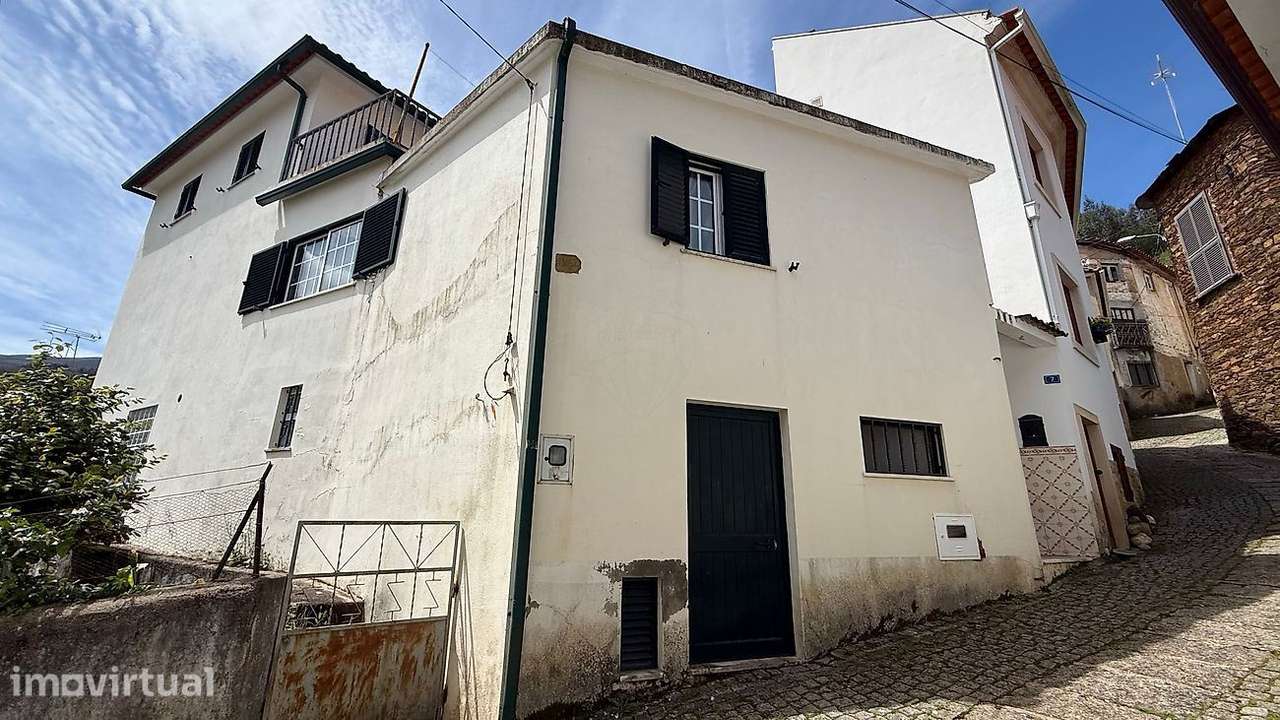 MORADIA T3 COM TERRAÇO E LINDA VISTA NO COLMEAL GÓIS - Grande imagem: 3/22