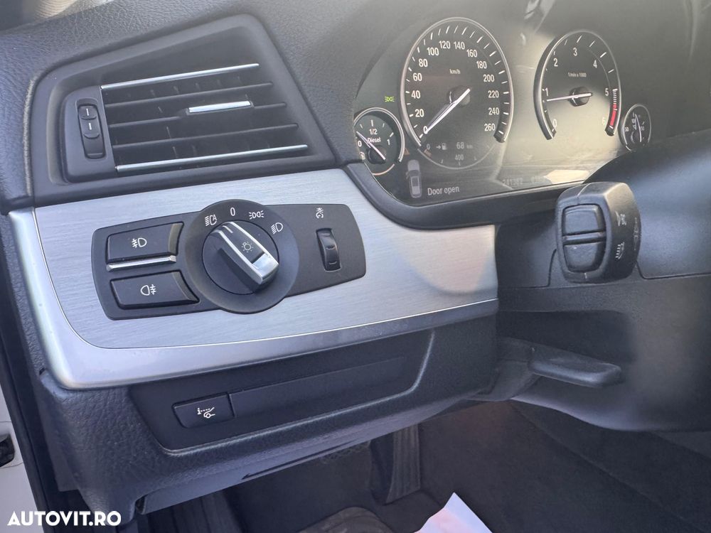 BMW Seria 5 520d Gran Turismo Aut. - 23