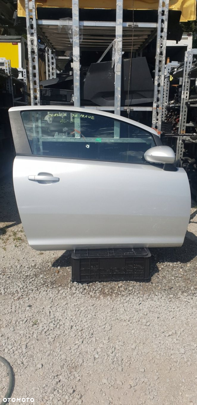 Drzwi przednie prawe lewe Opel Corsa D 3D Kolor - 3