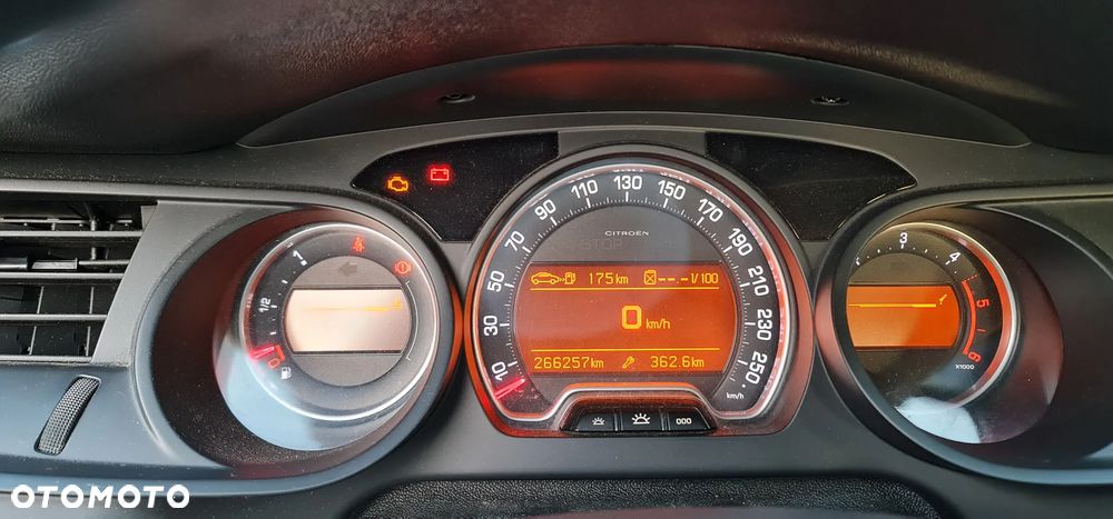 Citroën C5 2.0 HDi Confort - 6