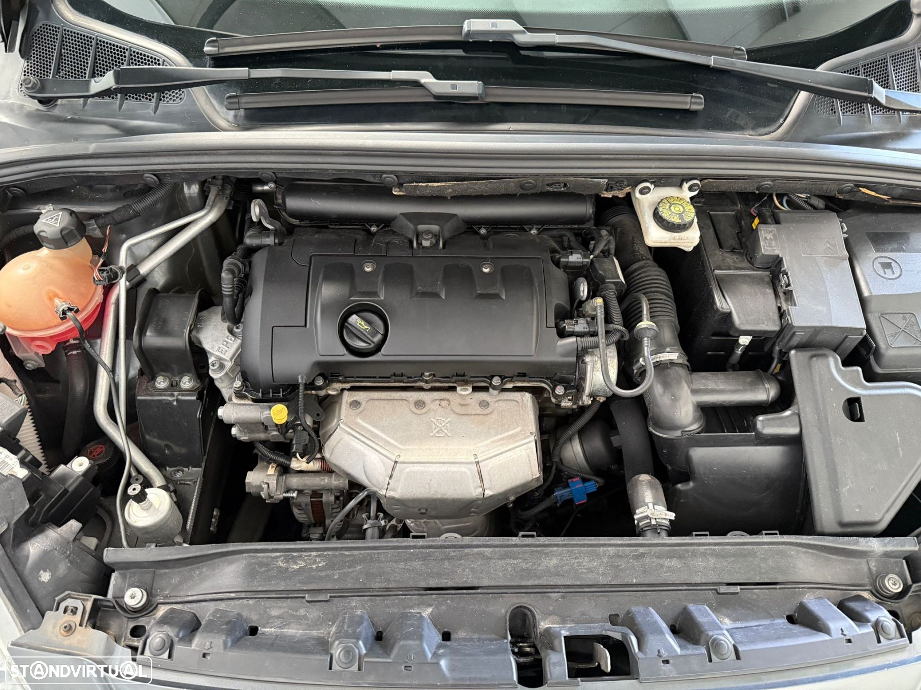 Peugeot 308 SW 1.4 16V Premium - 11