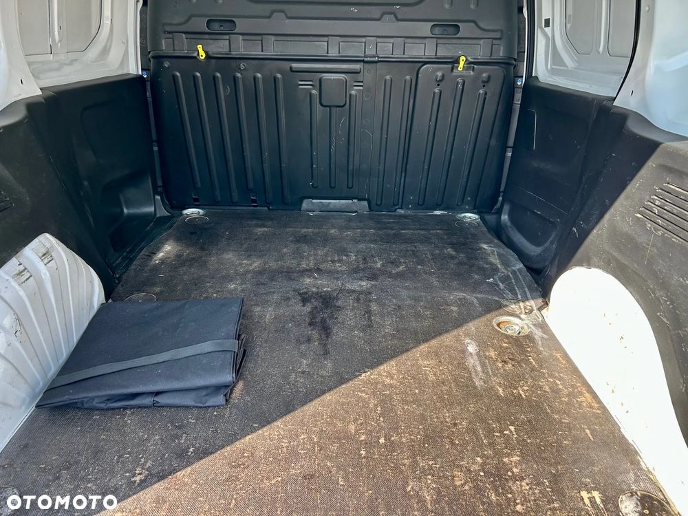 Toyota Pro Ace City - 19
