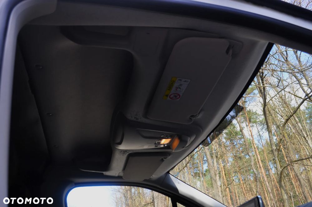 Opel COMBO E - 25