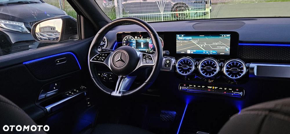 Mercedes-Benz GLB 200 d 8G-DCT Progressive Advanced - 17