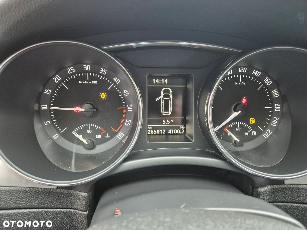 Skoda Superb 2.0 TDI Ambition - 14