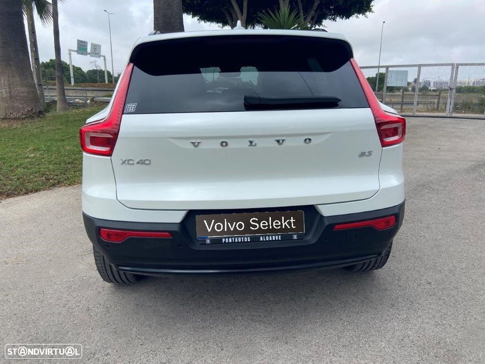 Volvo XC 40 2.0 B3 Plus Dark - 5