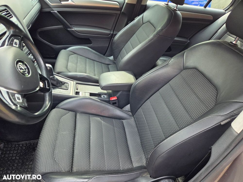 Volkswagen Golf 1.2 TSI DSG BMT Comfortline - 2