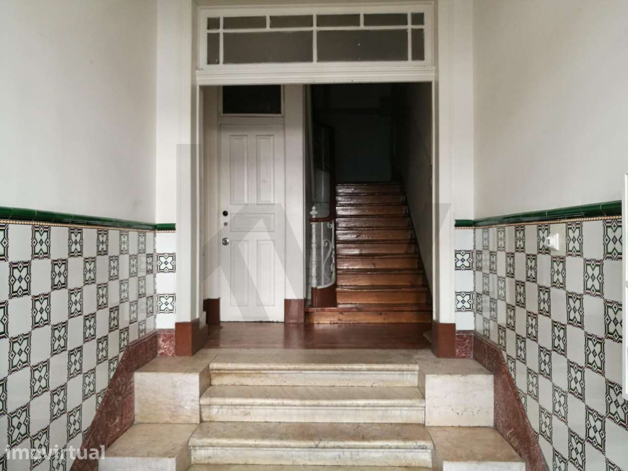 APARTAMENTO DE 7 ASSOALHADAS, REMODELADO, JUNTO AO CAMPO PEQUENO - Grande imagem: 3/23