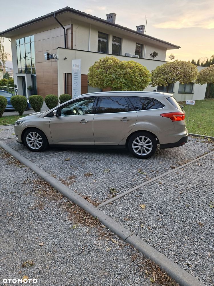 Ford Focus - 8