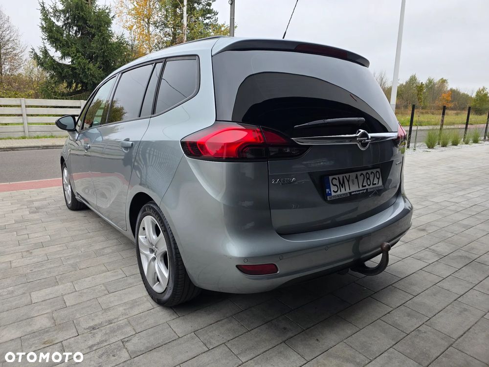 Opel Zafira 2012