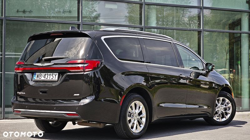 Chrysler Pacifica - 11