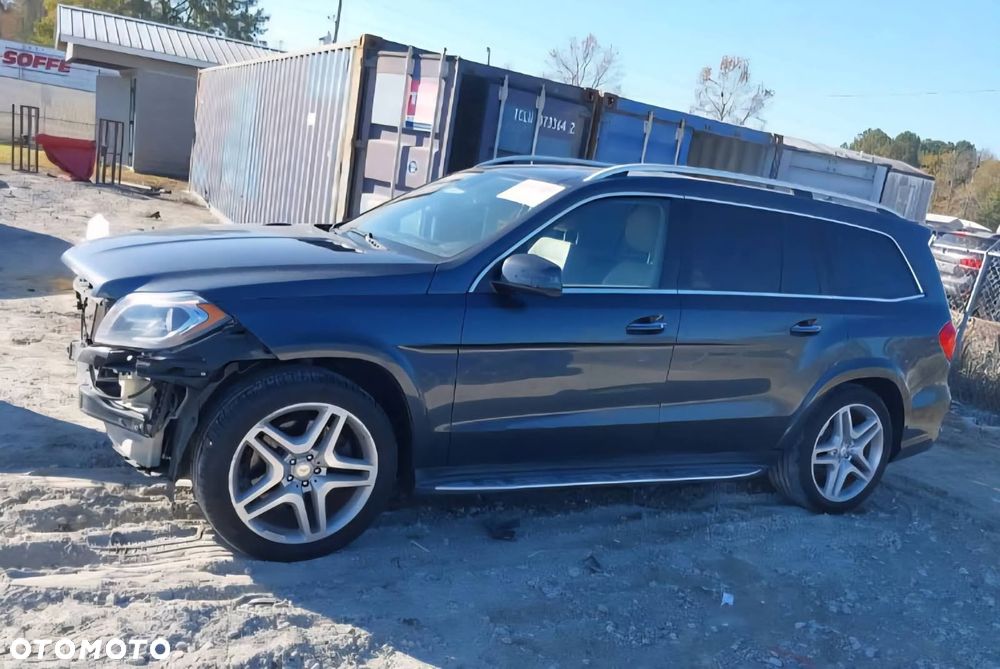 Mercedes-Benz GL - 12