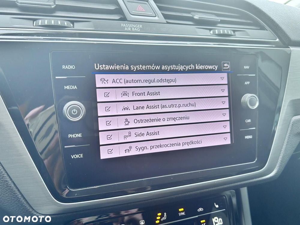 Volkswagen Touran 1.5 TSI EVO Special Edition DSG - 24