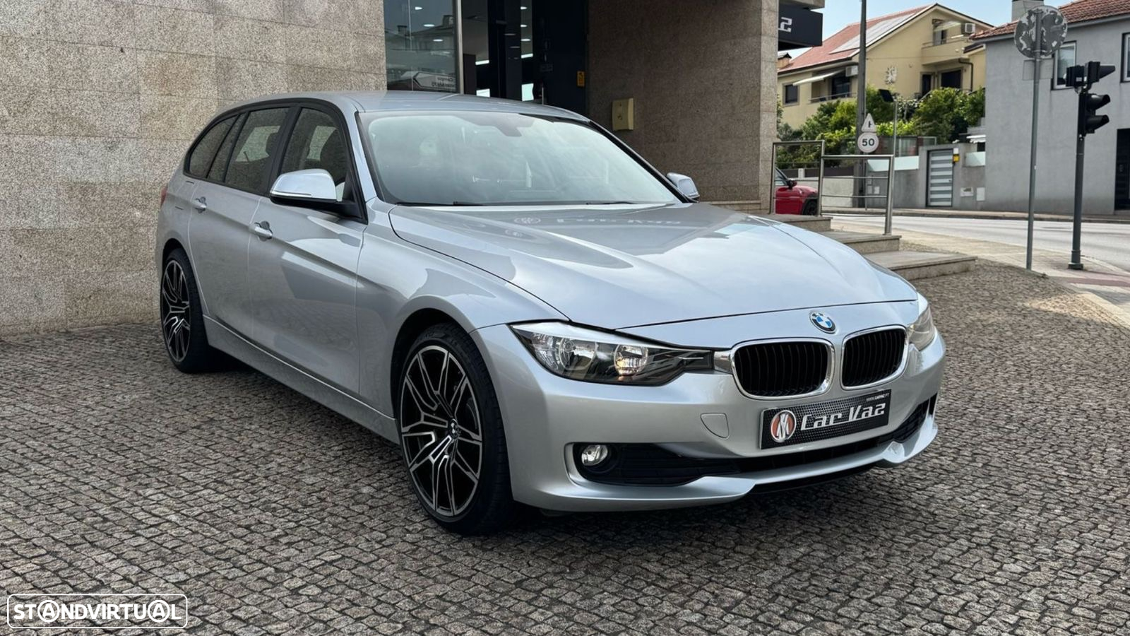 BMW 320 d Touring Aut. - 2