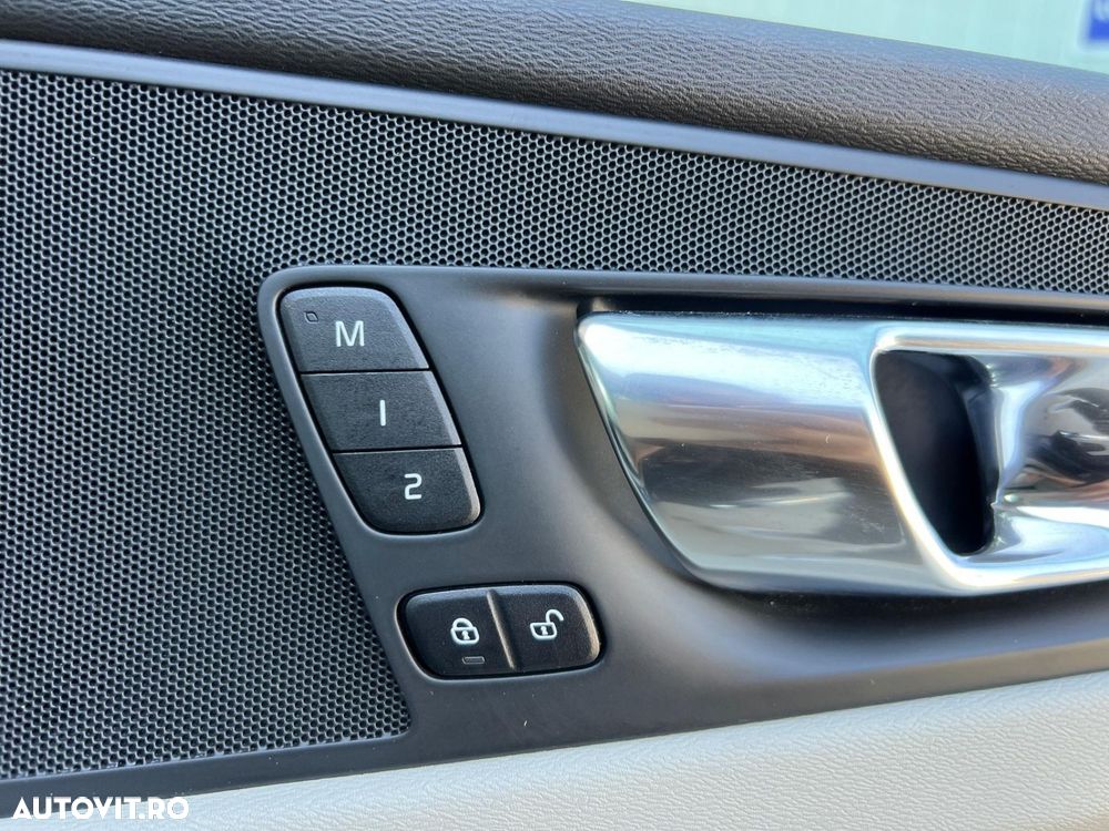 Volvo XC 60 - 15