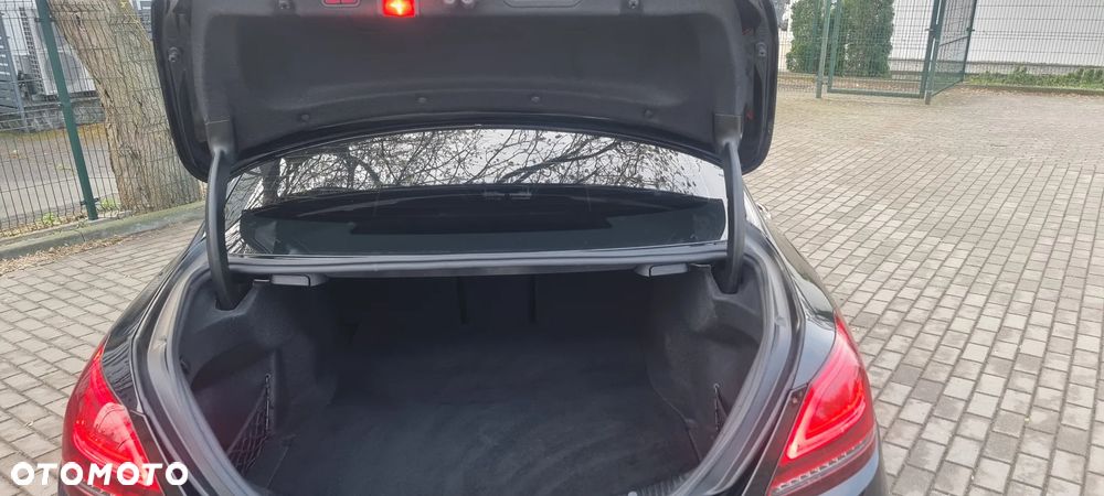 Mercedes-Benz Klasa C AMG 43 4Matic AMG TCT 9G - 31