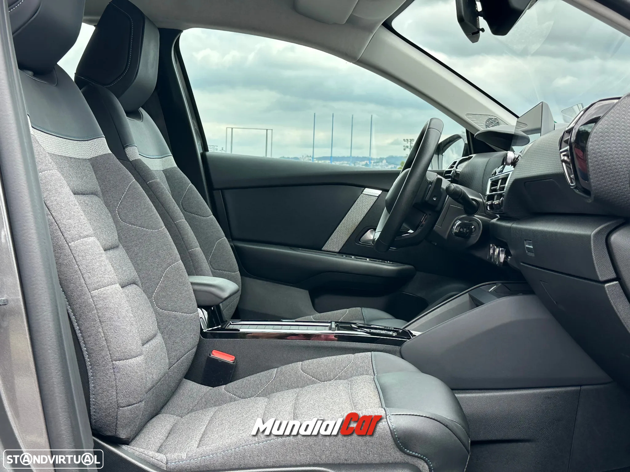 Citroën C4 BlueHDi 130 Stop&Start EAT8 FEEL PACK - 7