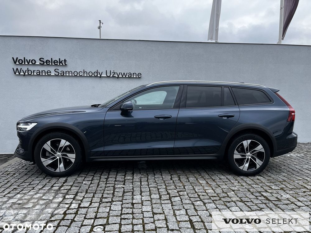 Volvo V60 Cross Country - 7