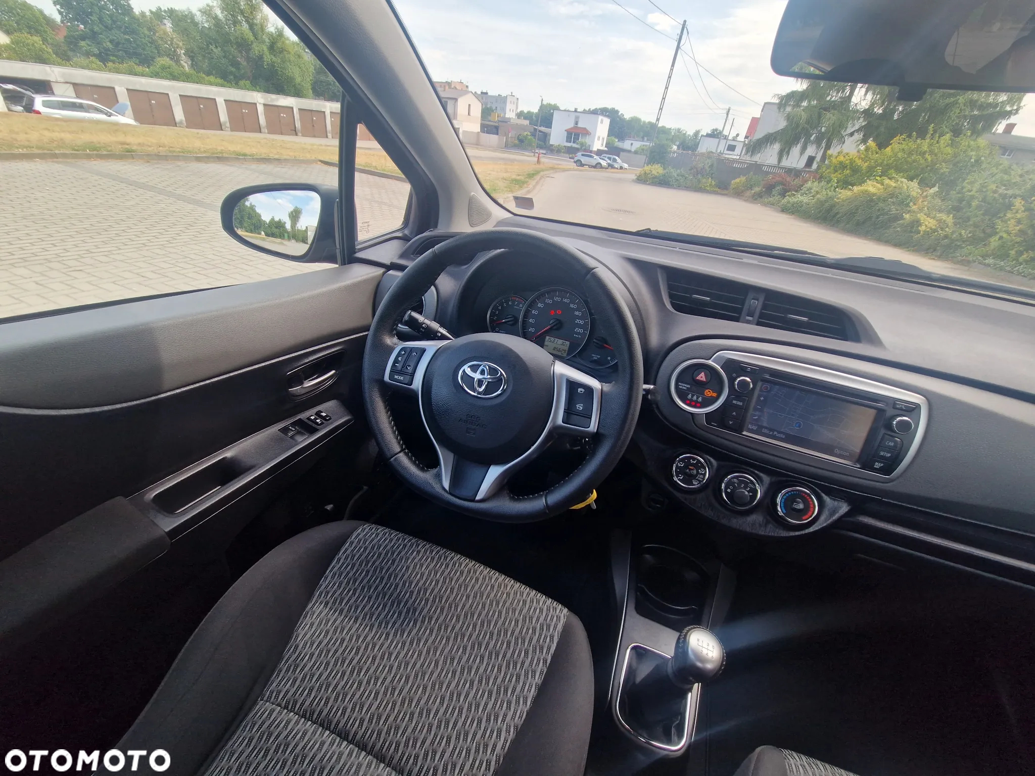 Toyota Yaris 1.33 Premium EU6 - 26