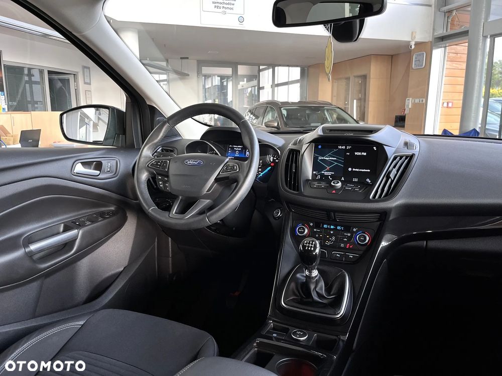 Ford Kuga 1.5 EcoBoost 2x4 Titanium - 23