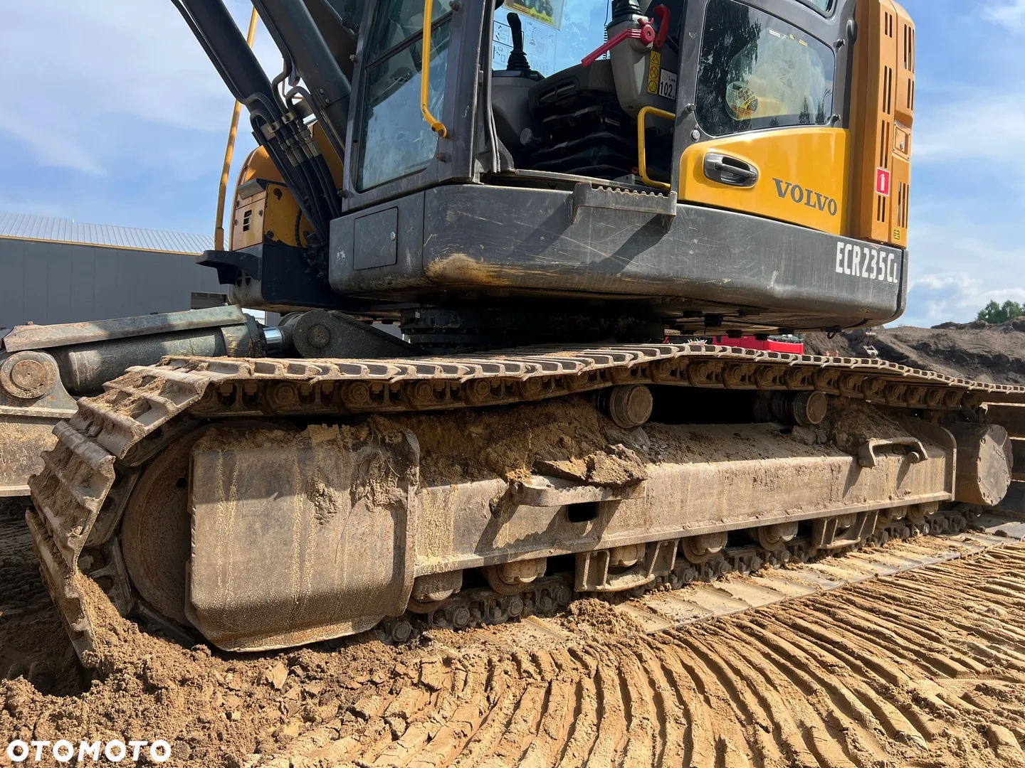 Volvo ECR235CL - 22