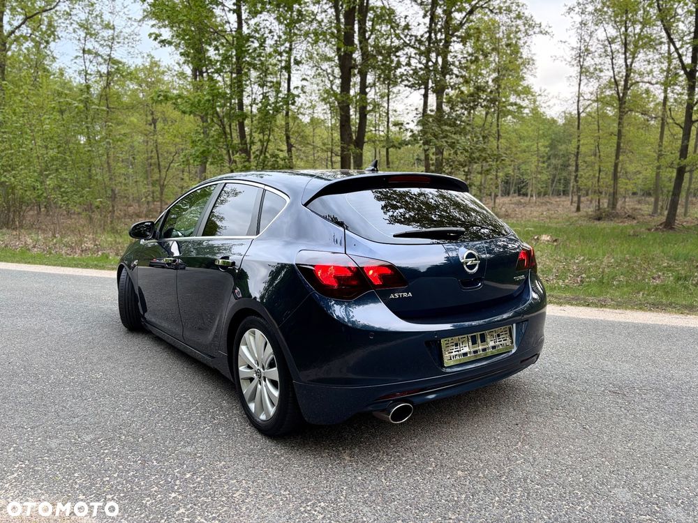 Opel Astra - 9