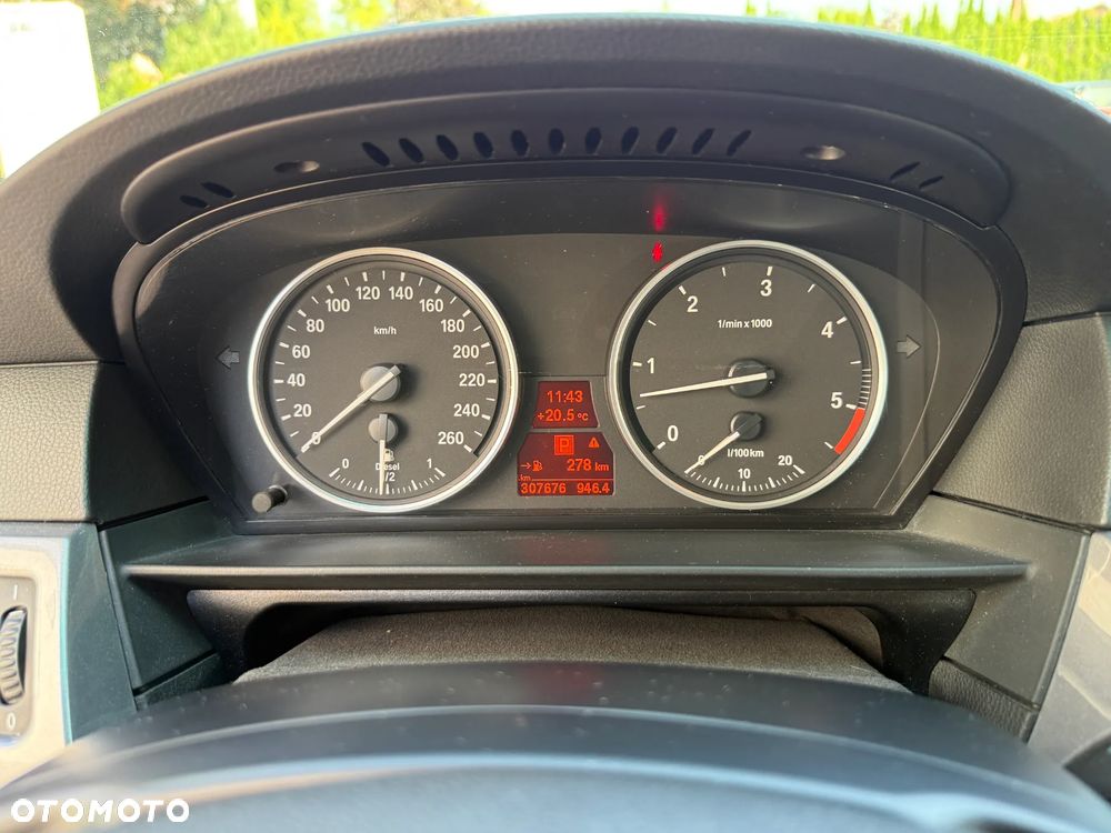 BMW Seria 5 - 12