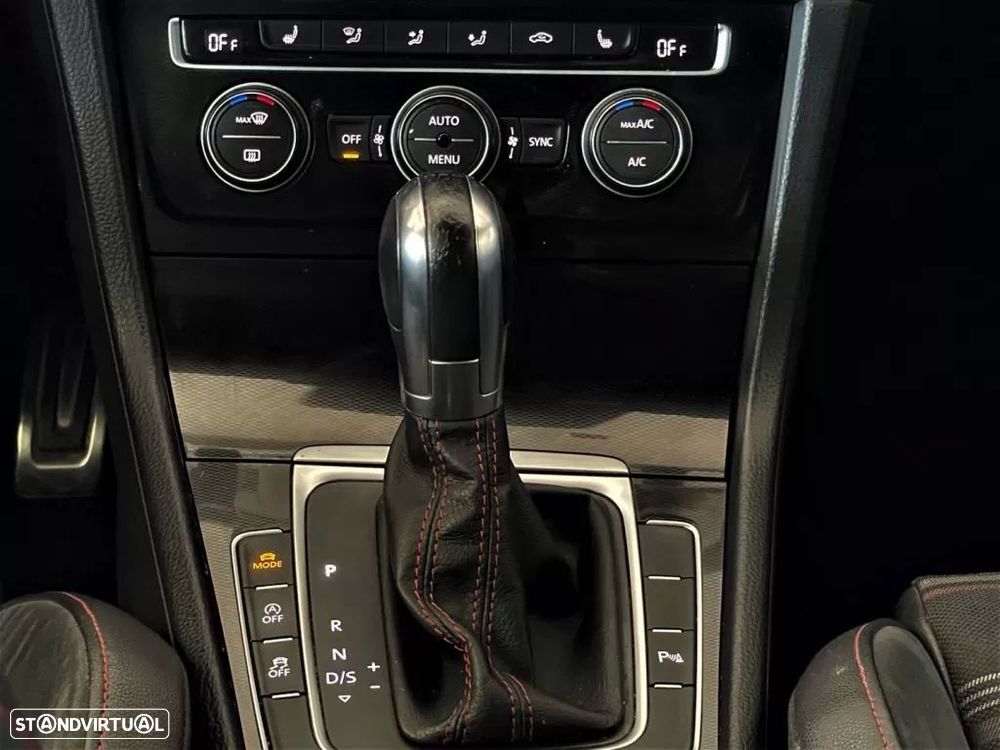 VW Golf 2.0 TSi GTi DSG - 50