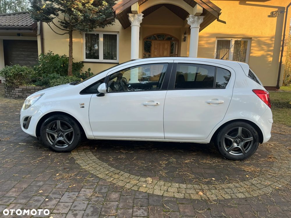 Opel Corsa 1.4 16V Edition 150 - 4