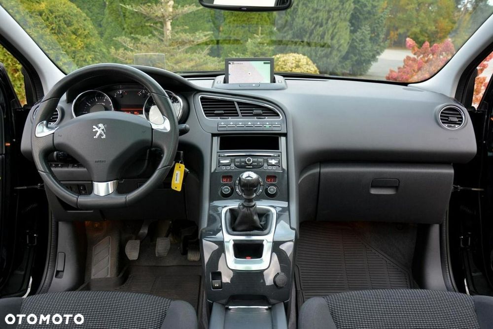 Peugeot 5008 2014