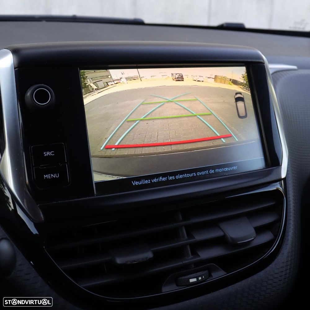 Peugeot 208 1.2 PureTech GT Line EAT6 - 19