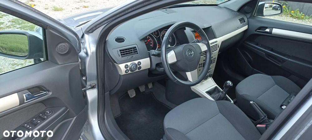 Opel Astra III 1.8 Enjoy - 21