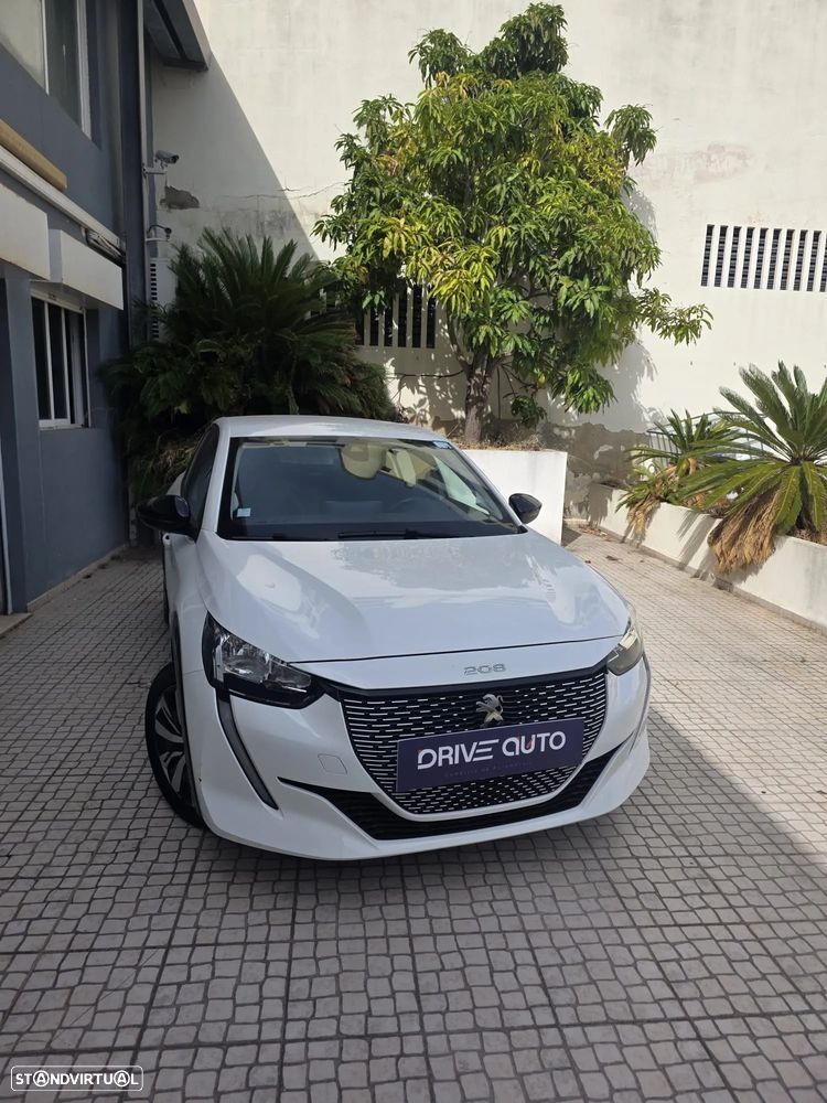Peugeot E-208 2021 photo 3