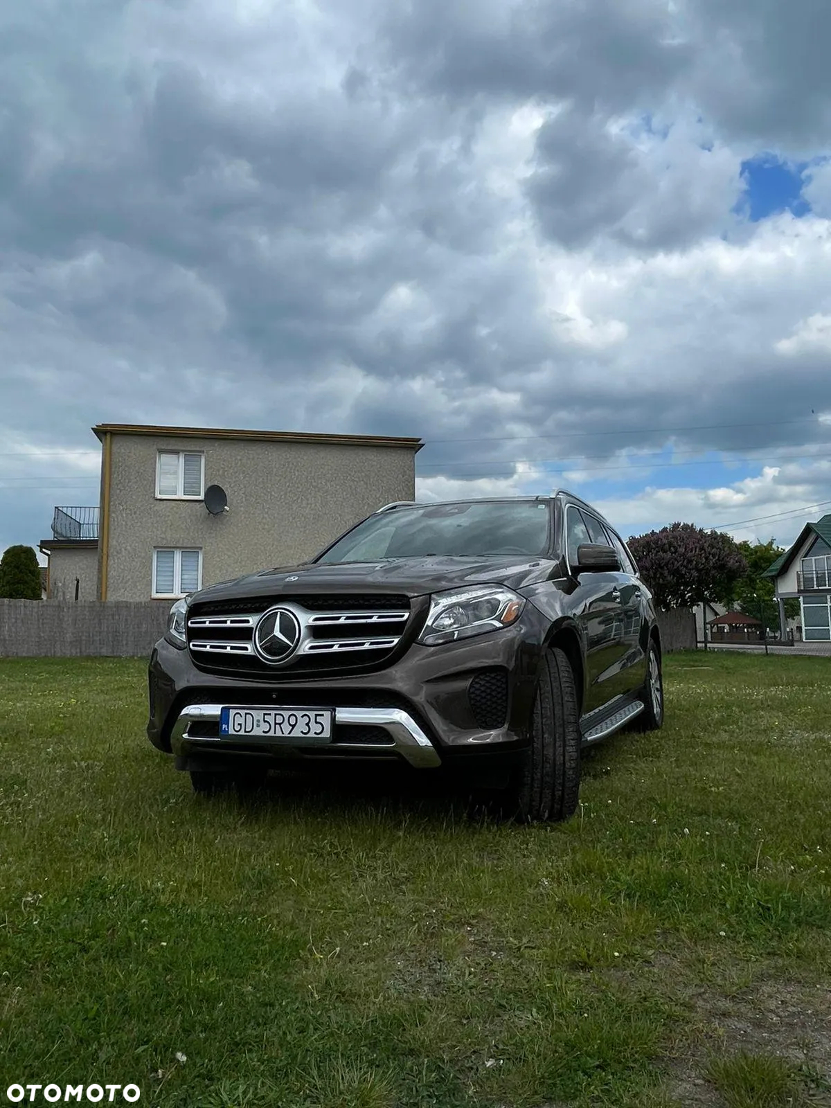 Mercedes-Benz GLS - 21