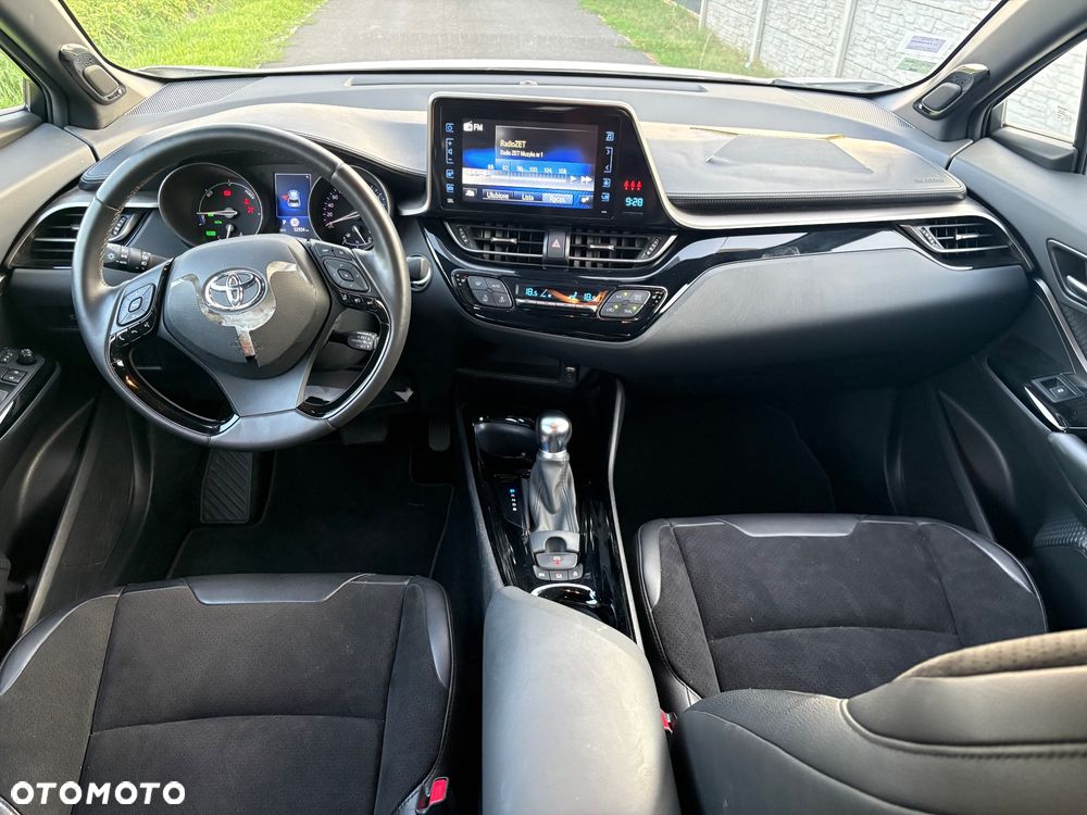 Toyota C-HR Style Selection - 16