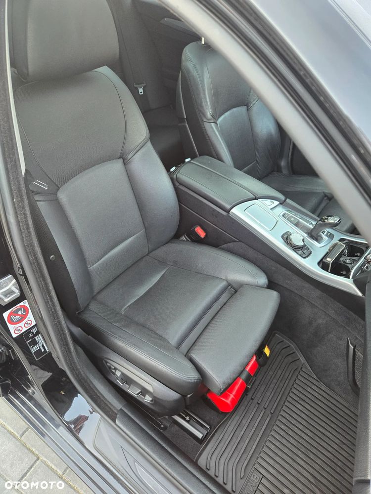 BMW Seria 5 535d - 28