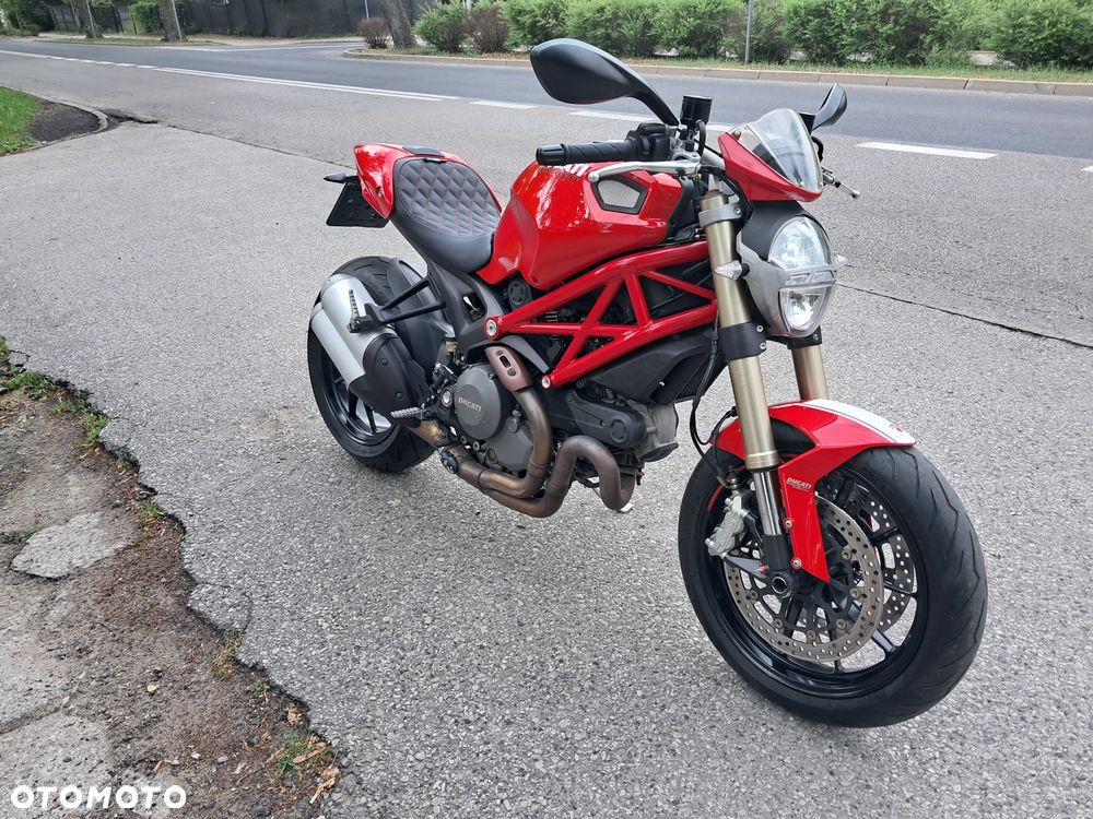 Ducati Monster - 1