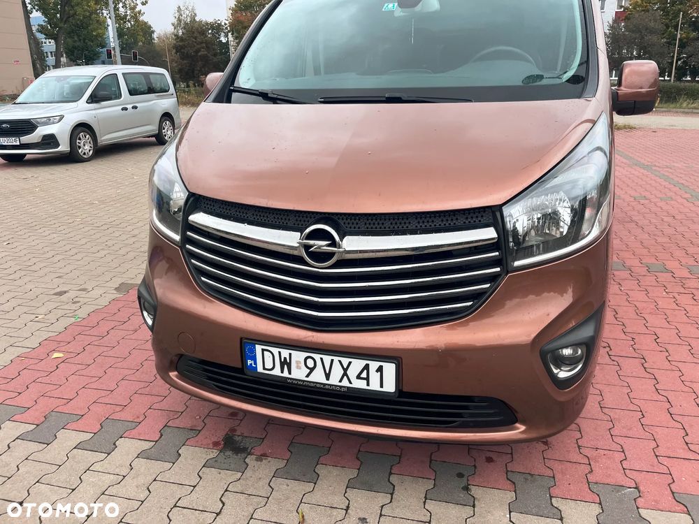 Opel Vivaro L2H1 2,9t Elegance - 2