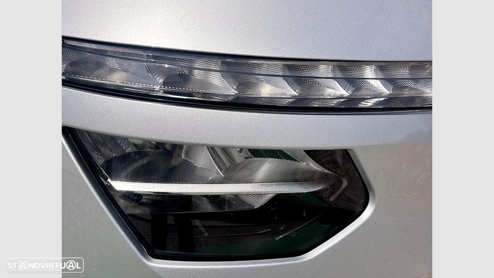 Skoda Kamiq 1.0 TSI DSG - 9