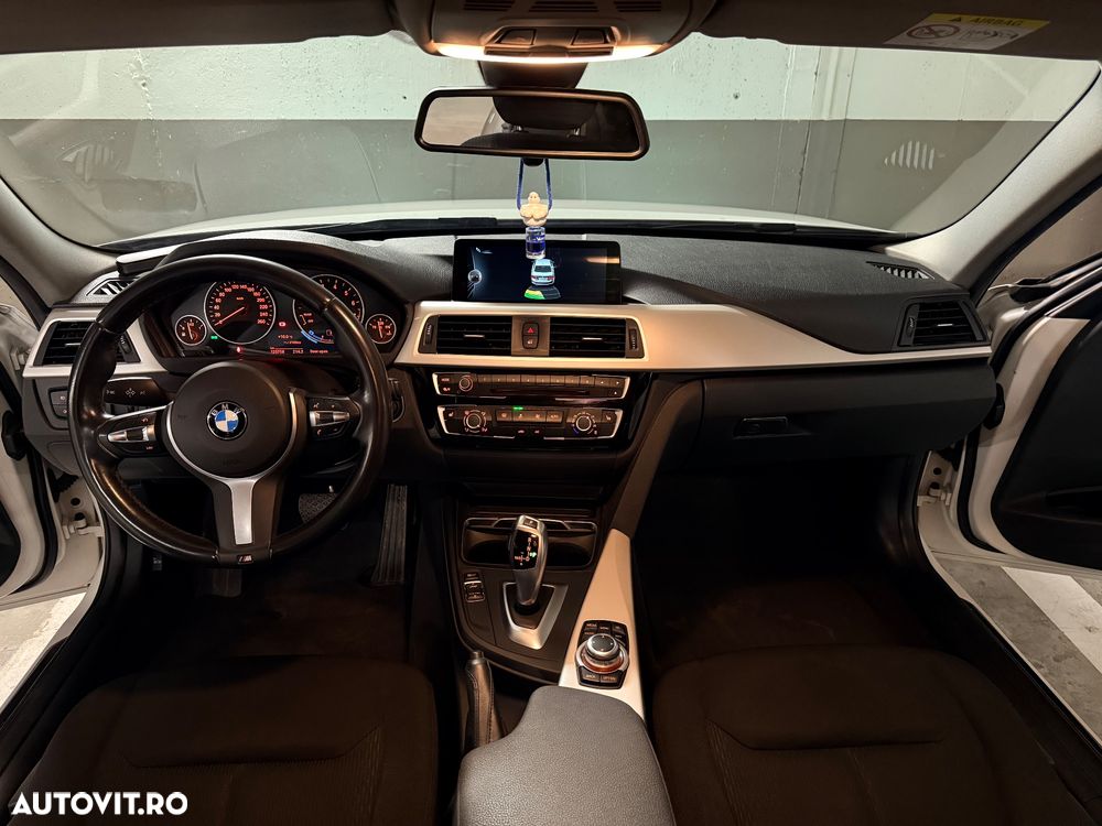 BMW Seria 3 318i Aut. Advantage - 9