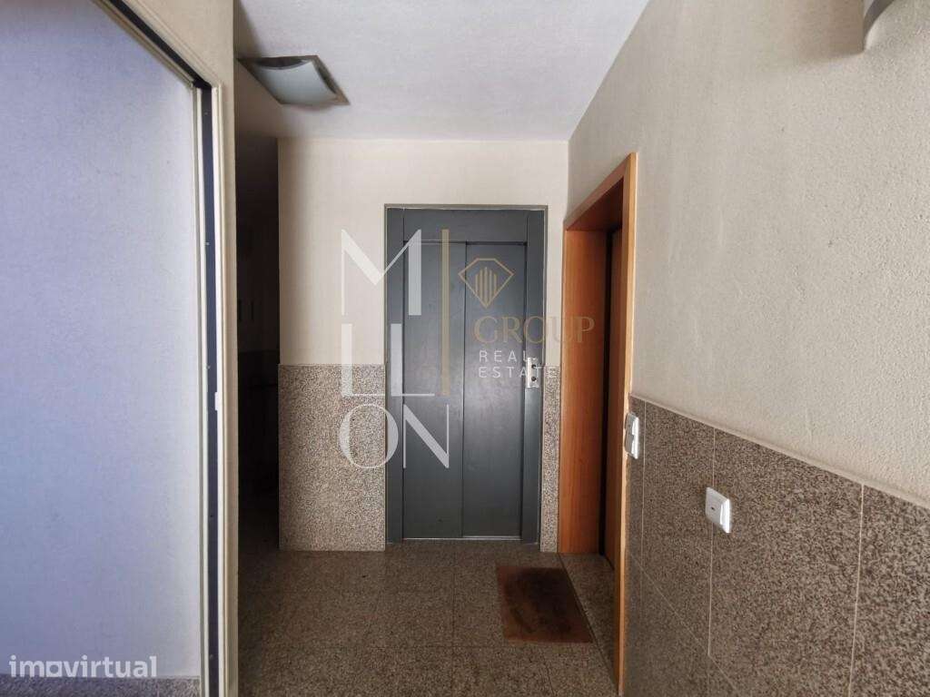 Apartamento T4 de 200 m2 no Centro da Póvoa - Grande imagem: 3/34