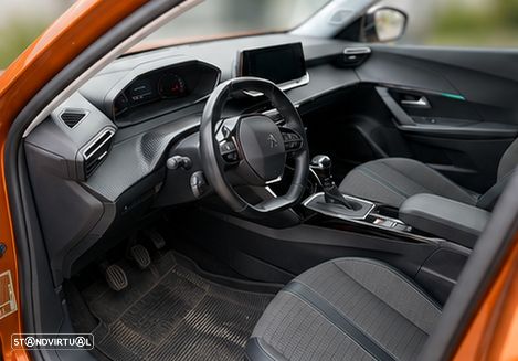 Peugeot 2008 1.2 PureTech Allure - 6