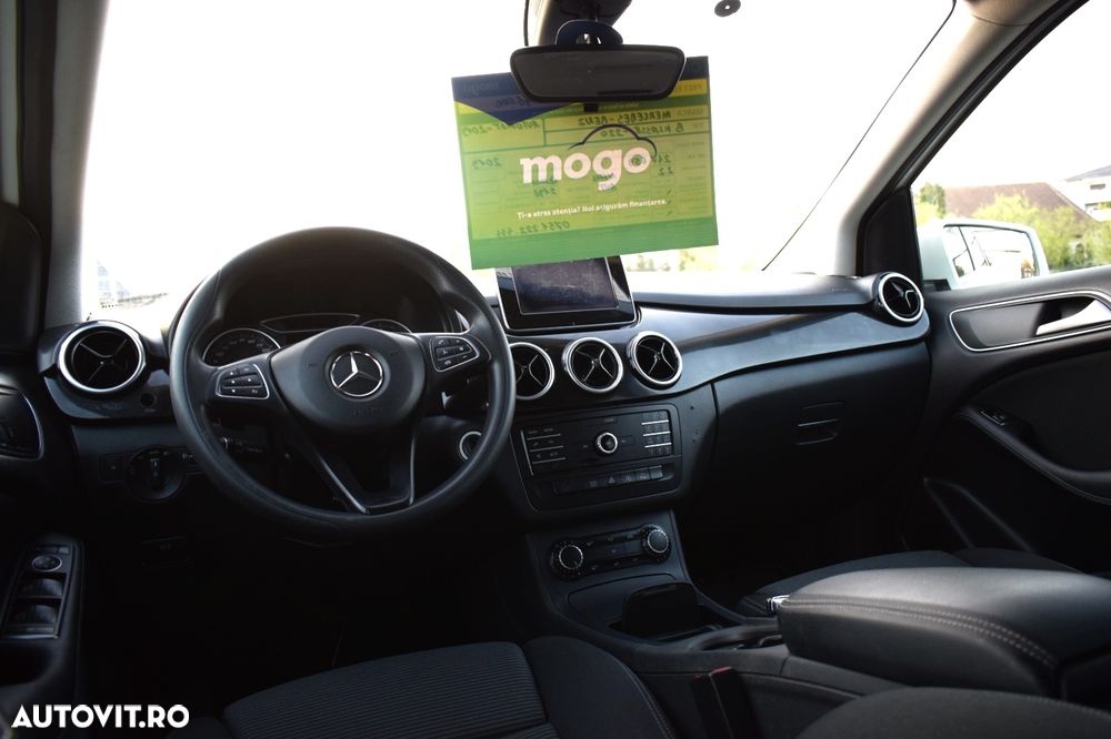 Mercedes-Benz B 220 - 3