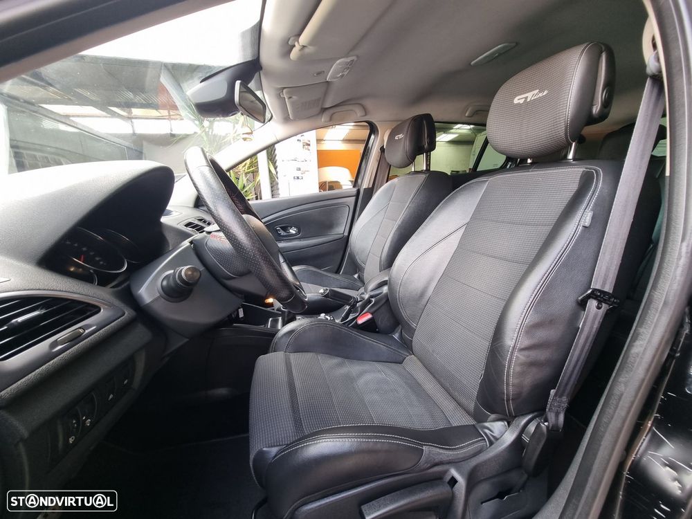 Renault Mégane Sport Tourer 1.5 dCi GT Line SS - 3