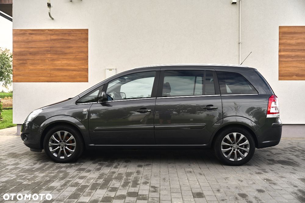 Opel Zafira 1.6 - 16