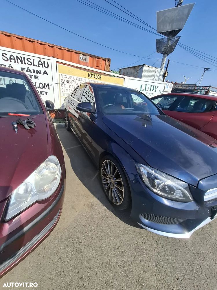 Dezmembrez Mercedes Benz c250 CDI w204 - 3