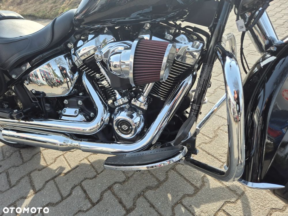 Harley-Davidson Softail Deluxe - 25