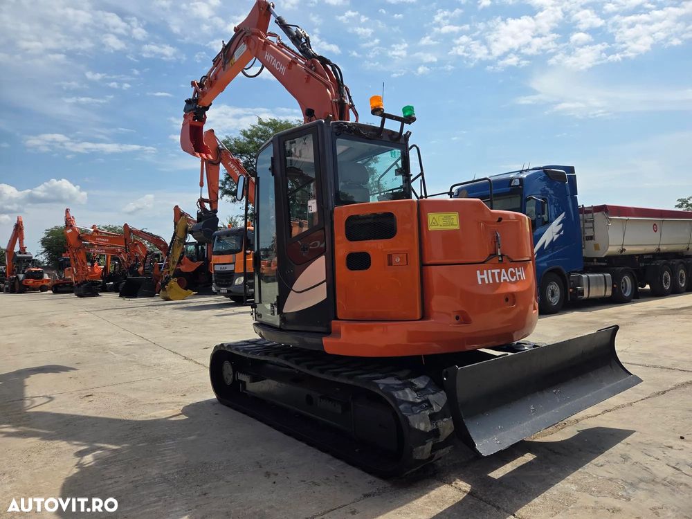 Hitachi ZX85, 2022, 2.734, CUPLA RAPIDA HIDR+3 CUPE NOI, lama nivelare, inst picon pe brate, camera spate, senile cauciuc 80% ok, aer cond, ad sapare 6m, latime 2,2m, ridica 4t cu sistem antirasturnare, STARE FOARTE BUNA, leasing 4 ani, PROMOTIE 62.900Eur - 19