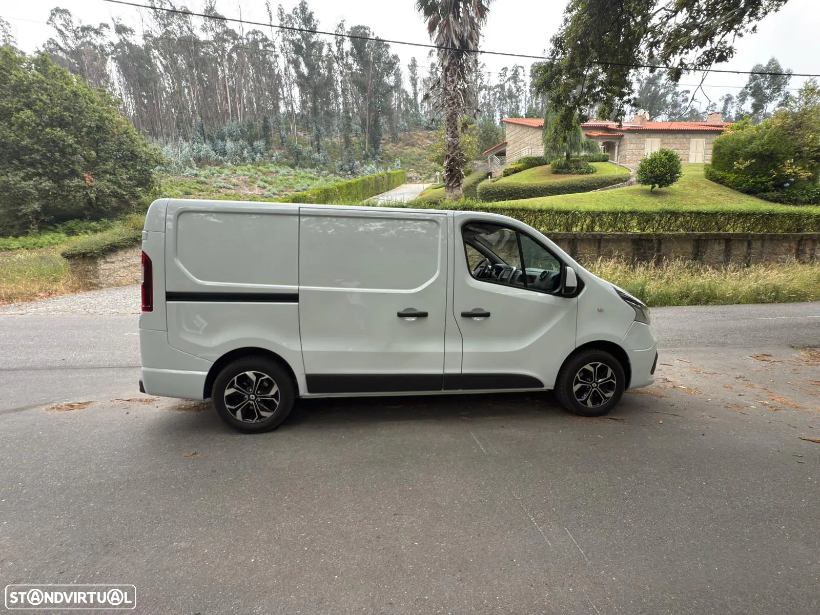 Renault Trafic - 2